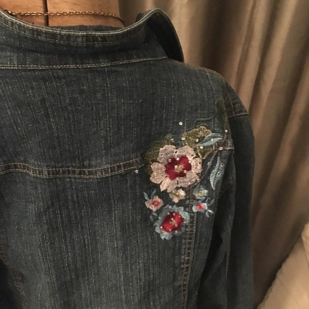 Arizona Embroidered Jean Jacket - Picture 3 of 4
